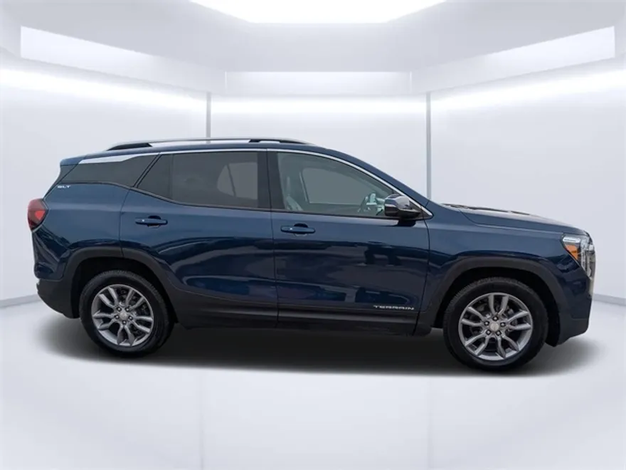 2022 Gmc Terrain SLT photo 1