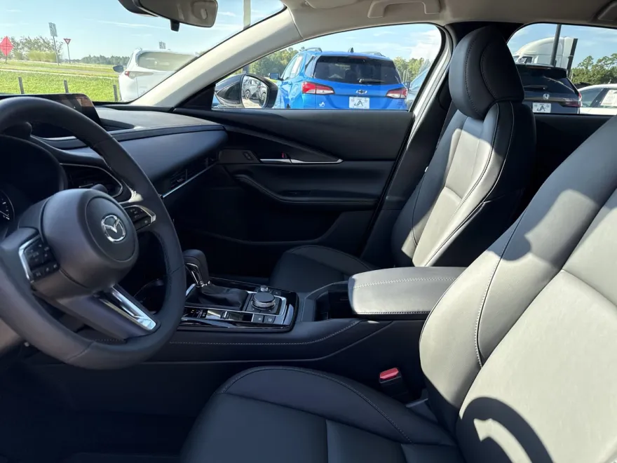 2025 Mazda CX-30 2.5 Select Sport photo 1