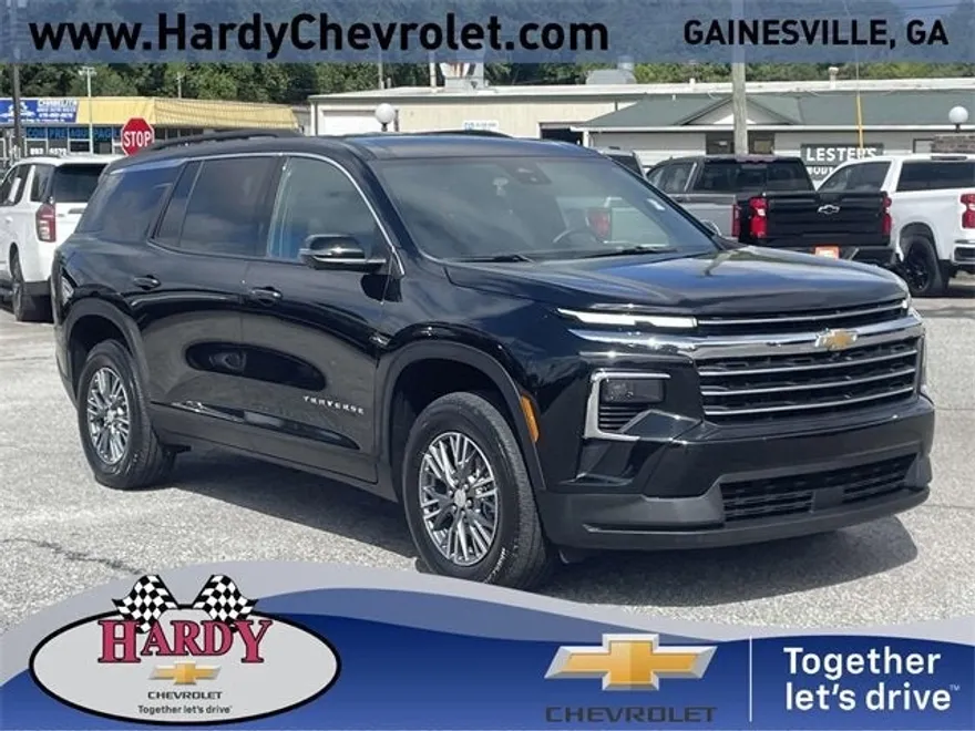 2024 Chevrolet Traverse photo 1