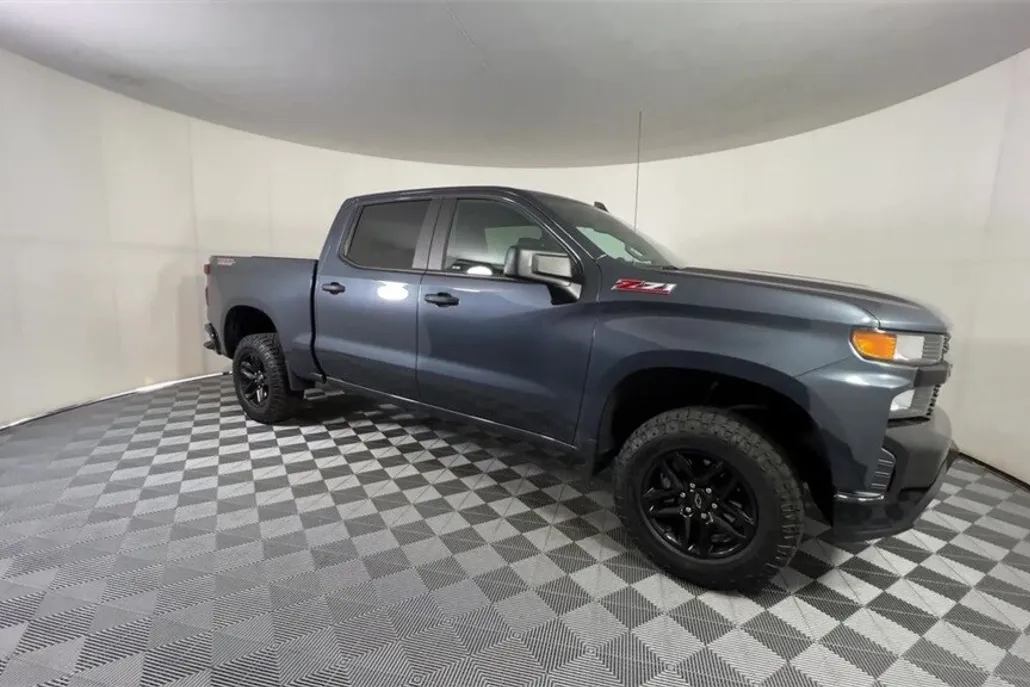 2020 Chevrolet Silverado 1500 Custom Trail Boss photo 1