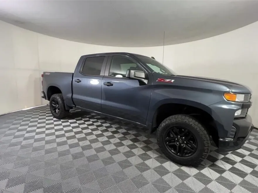 2020 Chevrolet Silverado 1500 Custom Trail Boss photo 1