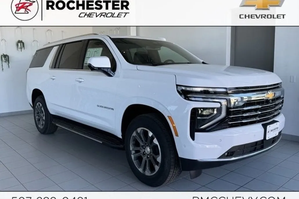 2025 Chevrolet Suburban LT photo 1