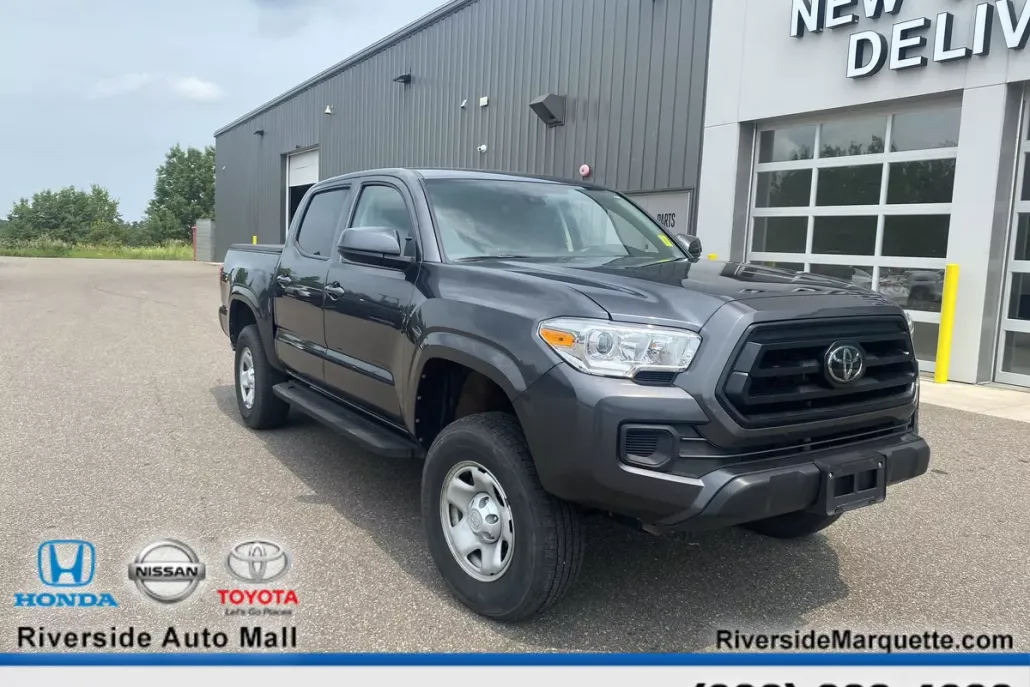 2022 Toyota Tacoma SR Double Cab V6 photo 1