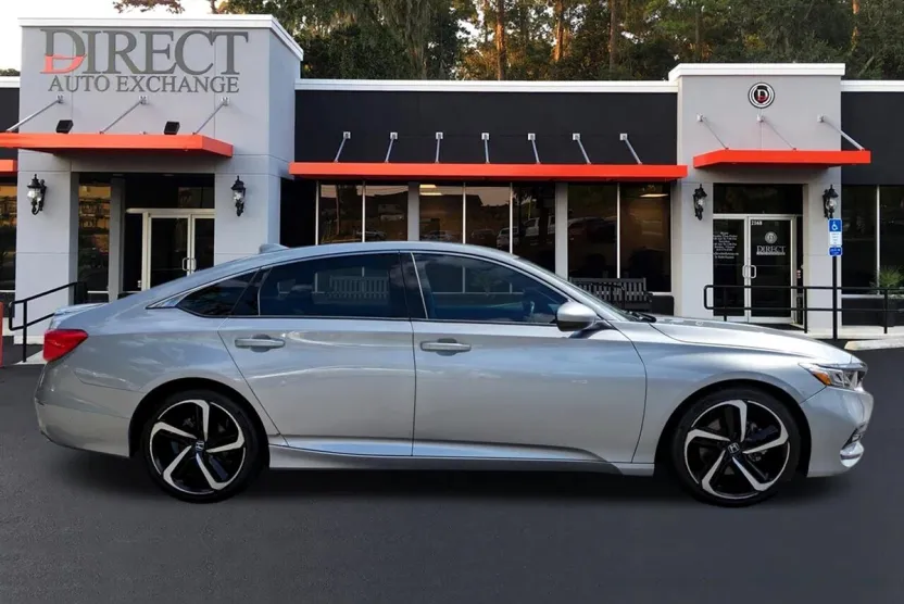 2019 Honda Accord Sport photo 1