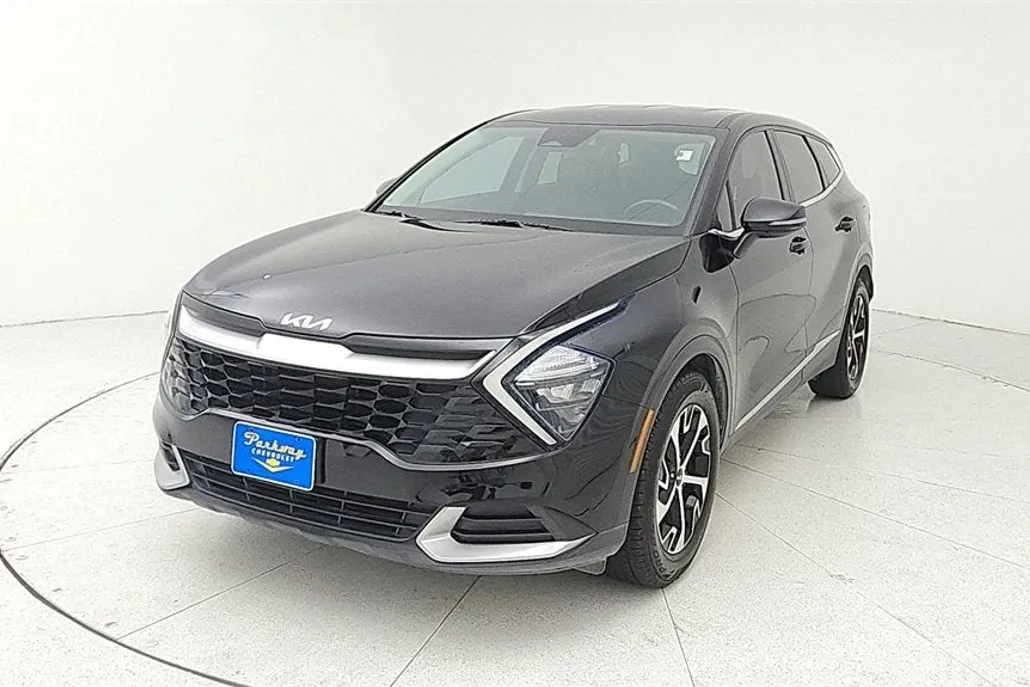 2023 Kia Sportage EX photo 1
