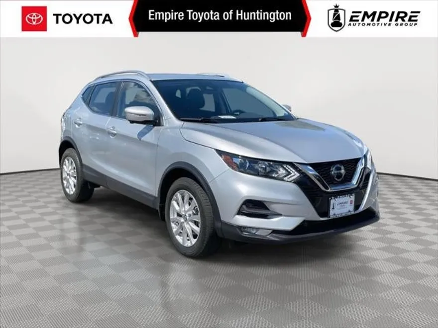2022 Nissan Rogue Sport SV photo 1