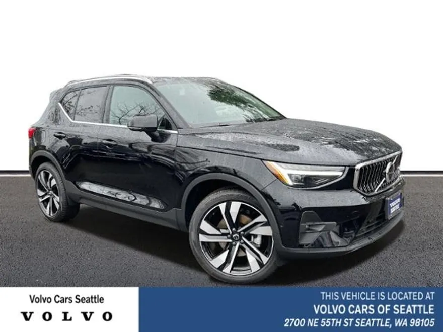 2023 Volvo XC40 Ultimate photo 1