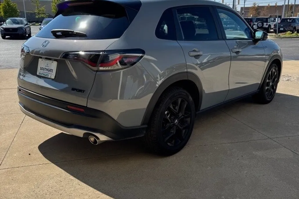2023 Honda HR-V Sport photo 1