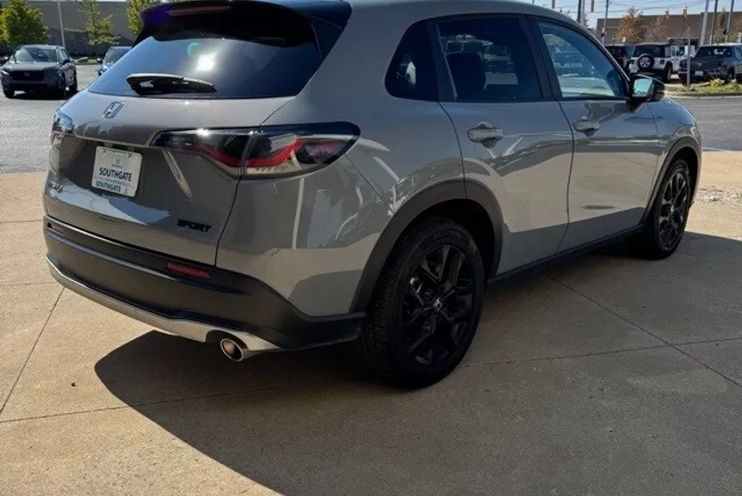 2023 Honda HR-V Sport photo 1