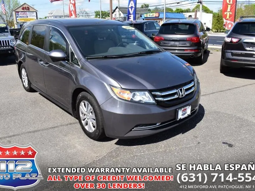 2017 Honda Odyssey SE photo 1