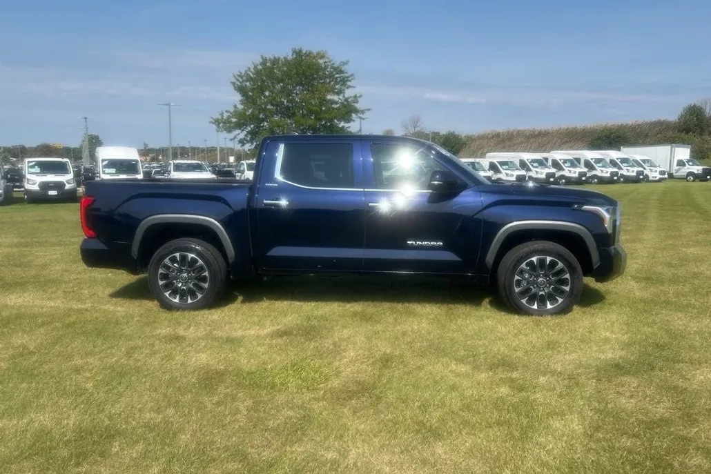 2024 Toyota Tundra Limited photo 1