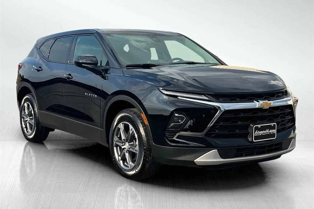 2025 Chevrolet Blazer 2LT photo 1