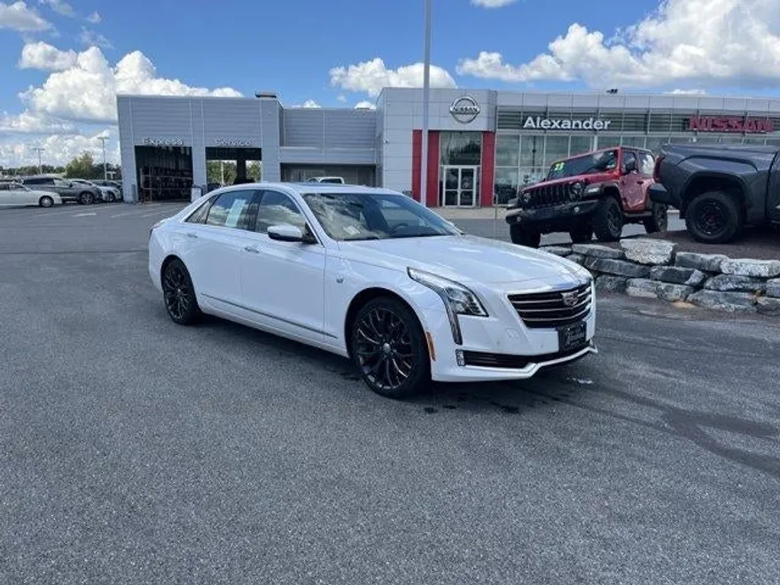 2018 Cadillac CT6 Luxury photo 1