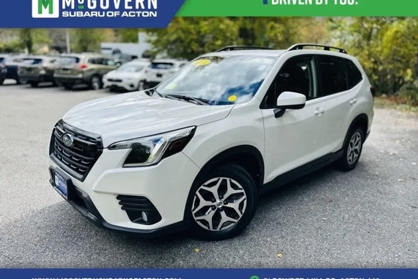 2023 Subaru Forester Premium photo 1