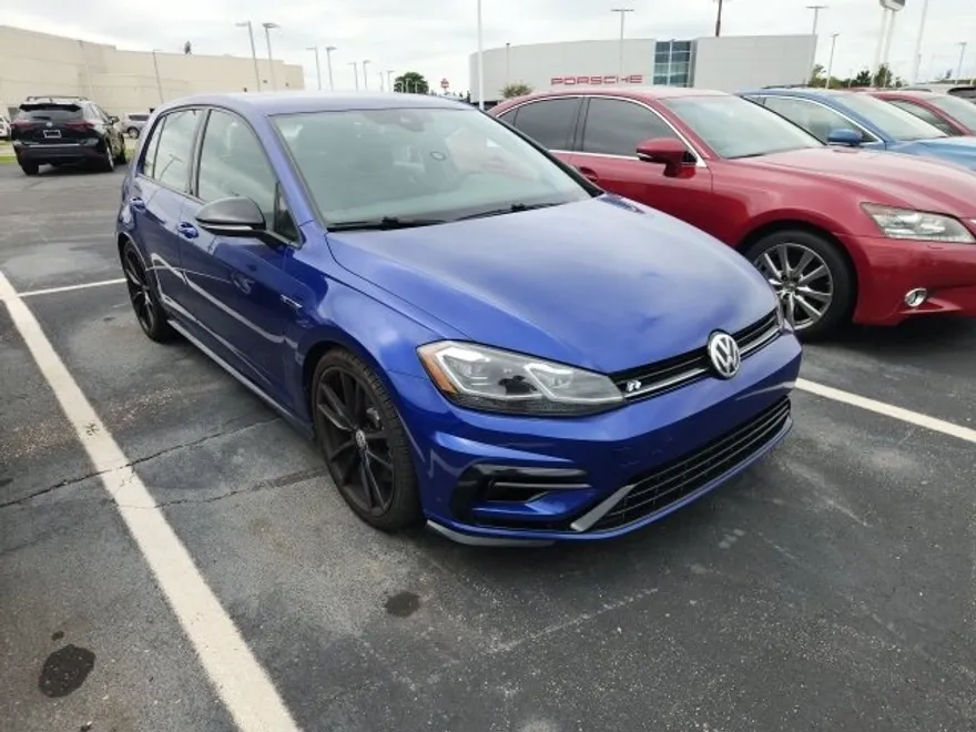 2019 Volkswagen Golf R 4Motion photo 1
