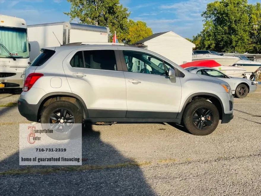 2016 Chevrolet Trax LT photo 1