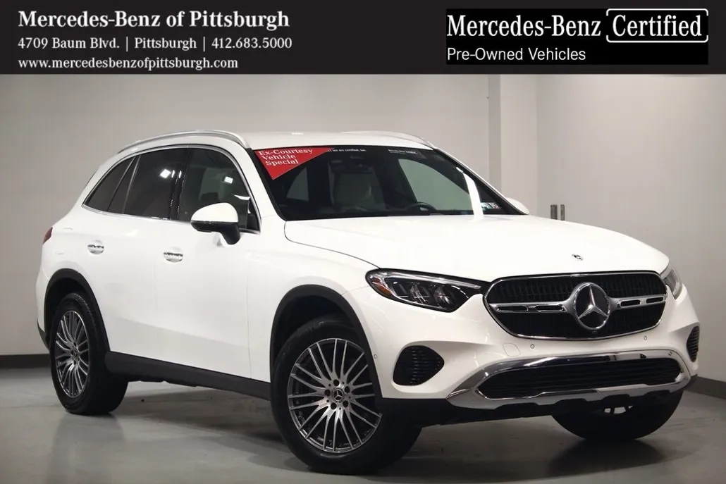 2025 Mercedes Benz GLC 300 photo 1