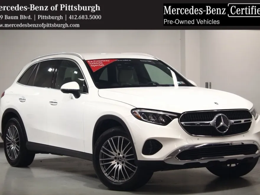 2025 Mercedes Benz GLC 300 photo 1