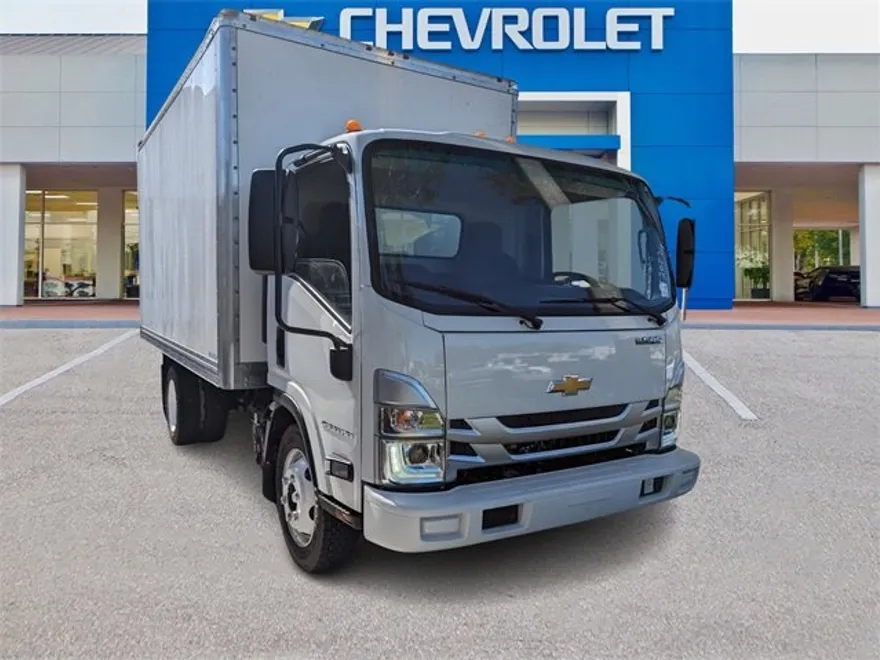 2024 Chevrolet Silverado 4500HD photo 1