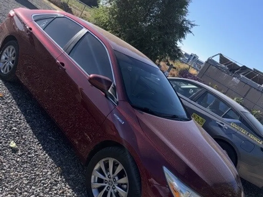 2015 Toyota Camry Hybrid XLE photo 1