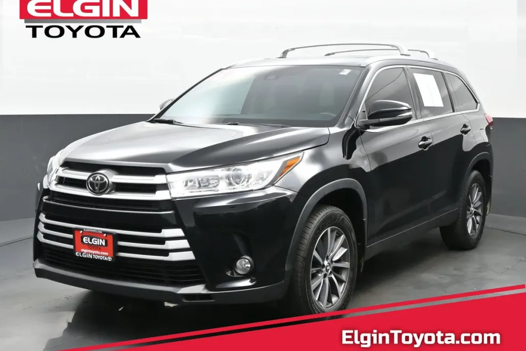 2019 Toyota Highlander XLE photo 1