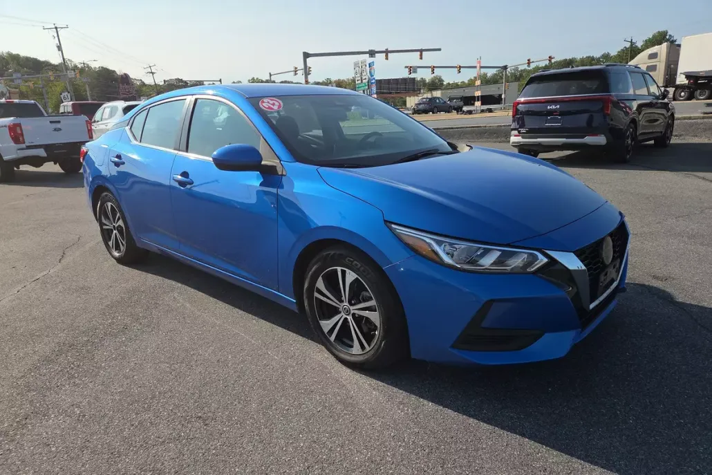 2023 Nissan Sentra SV photo 1