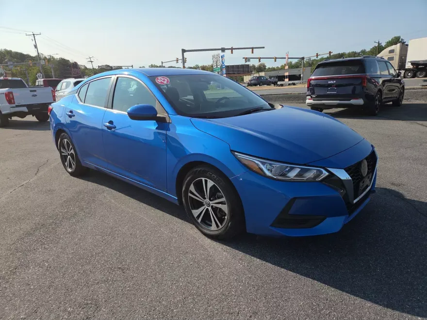 2023 Nissan Sentra SV photo 1