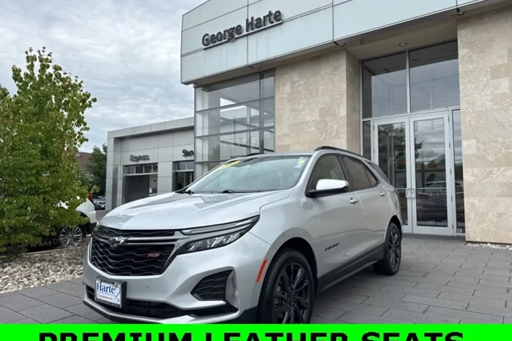 2022 Chevrolet Equinox RS photo 1