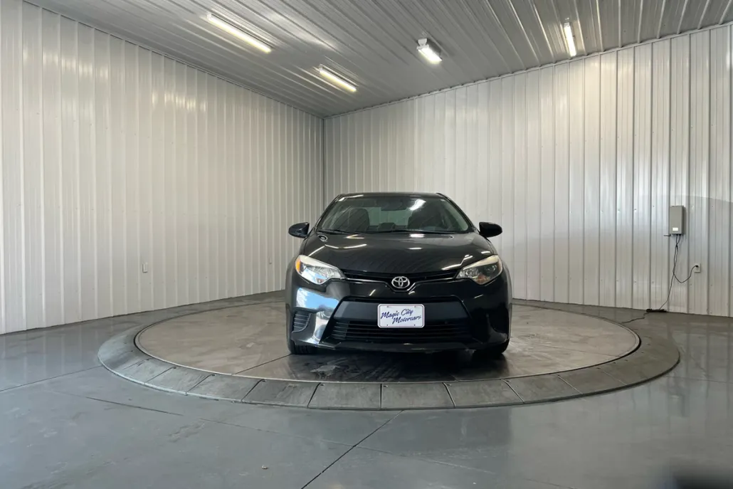 2014 Toyota Corolla LE Premium photo 1