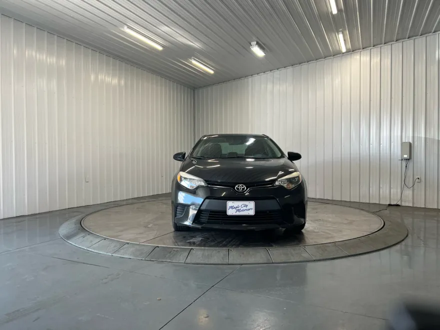 2014 Toyota Corolla LE Premium photo 1