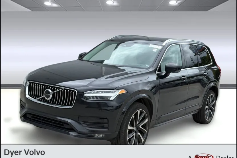 2022 Volvo XC90 Momentum photo 1