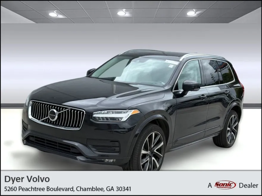 2022 Volvo XC90 Momentum photo 1