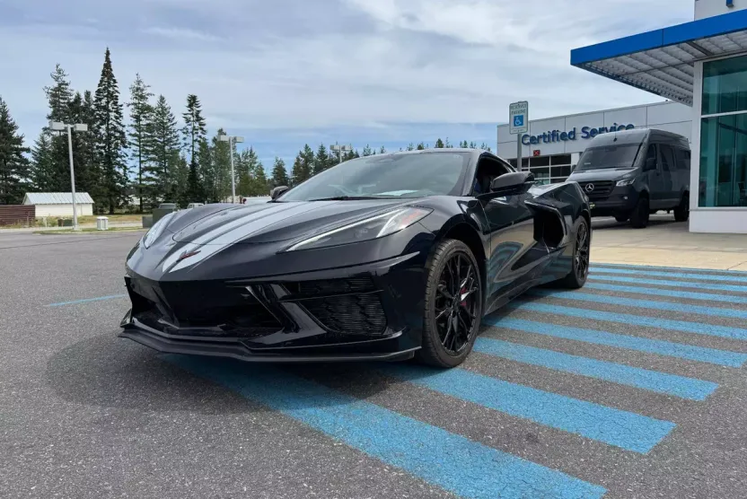 2024 Chevrolet Corvette Stingray 2LT Z51 photo 1