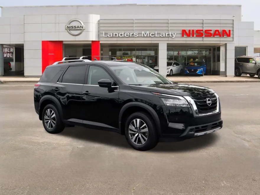 2024 Nissan Pathfinder SL photo 1