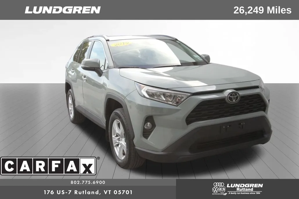 2019 Toyota RAV4 XLE photo 1