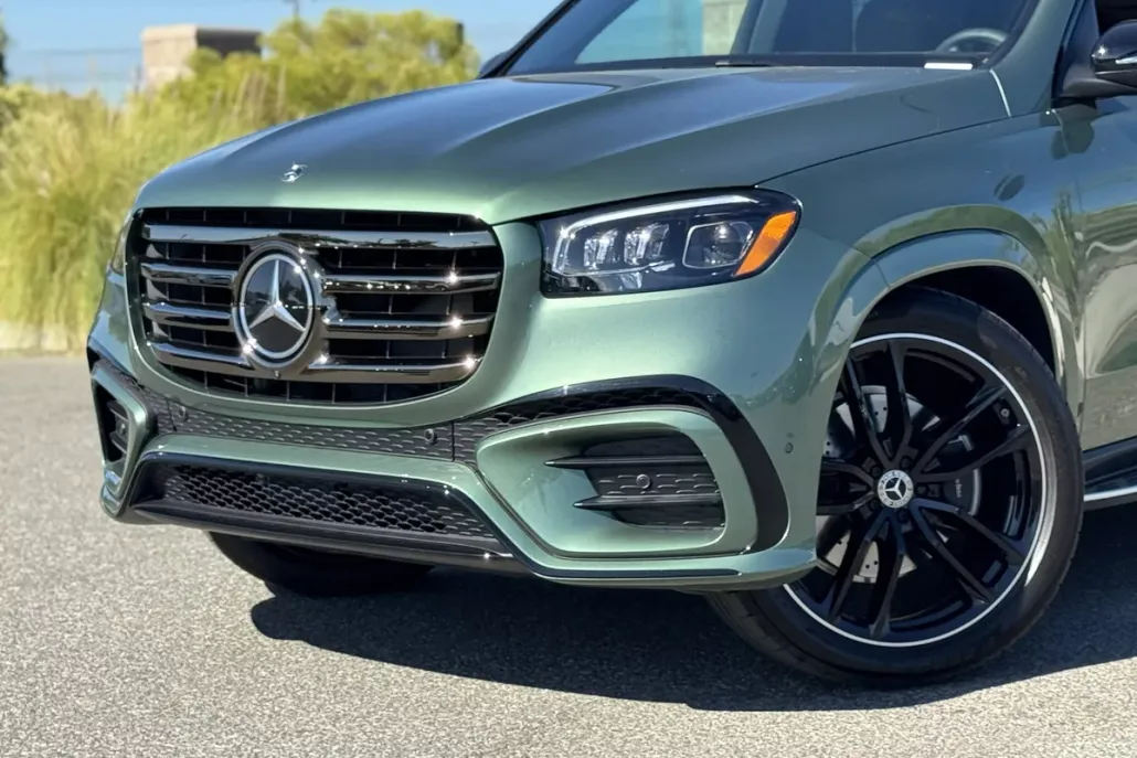 2026 Mercedes Benz GLS 580 4MATIC photo 1