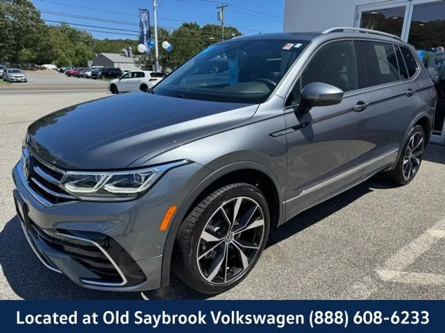 2022 Volkswagen Tiguan SEL Premium R-Line photo 1