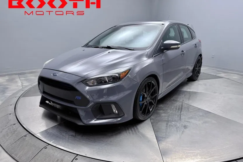 2017 Ford Focus RS photo 1