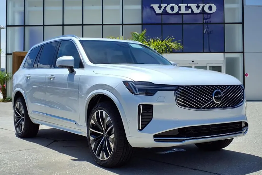 2026 Volvo XC90 photo 1