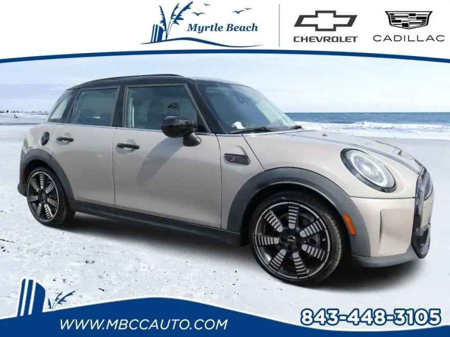2022 Mini Cooper 4 Door Hardtop S photo 1