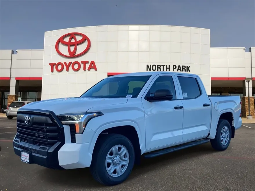 2026 Toyota Tundra SR CrewMax photo 1