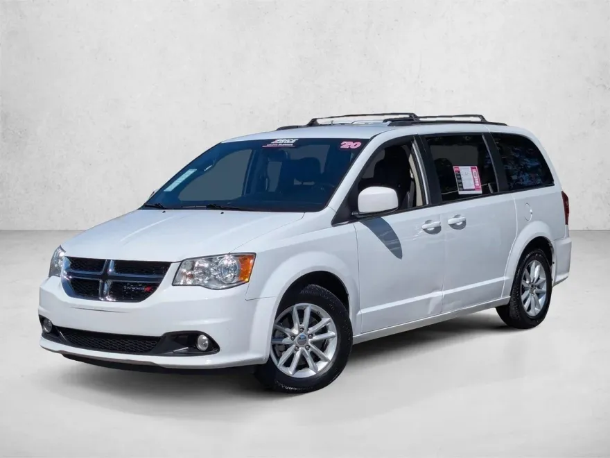 2020 Dodge Grand Caravan SXT photo 1