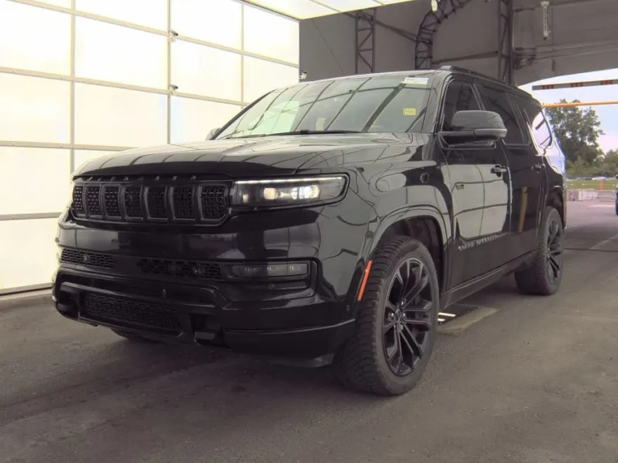 2023 Jeep Grand Wagoneer III Obsidian photo 1