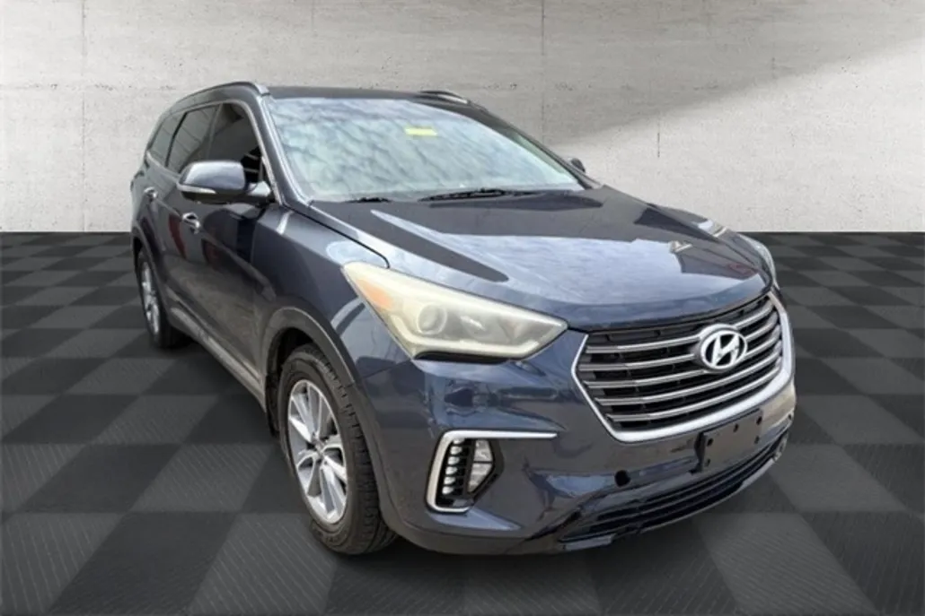 2017 Hyundai Santa Fe Limited Ultimate photo 1