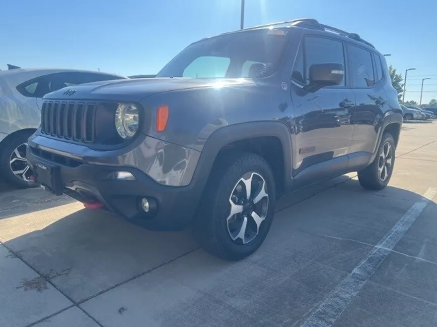 2019 Jeep Renegade Trailhawk photo 1