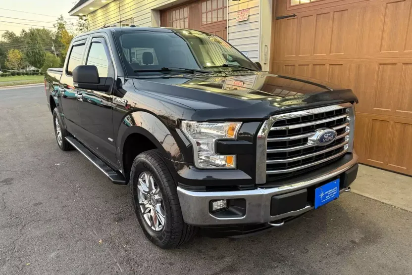 2015 Ford F-150 XLT photo 1