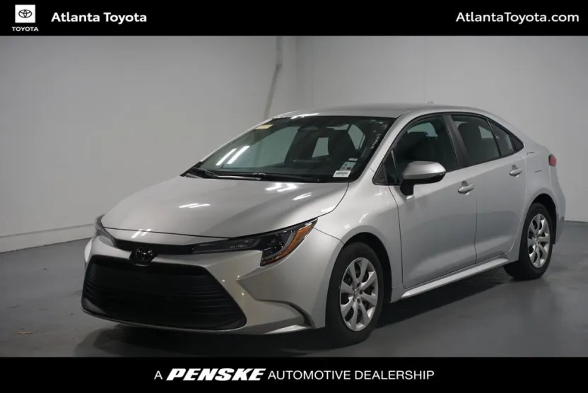 2023 Toyota Corolla LE photo 1