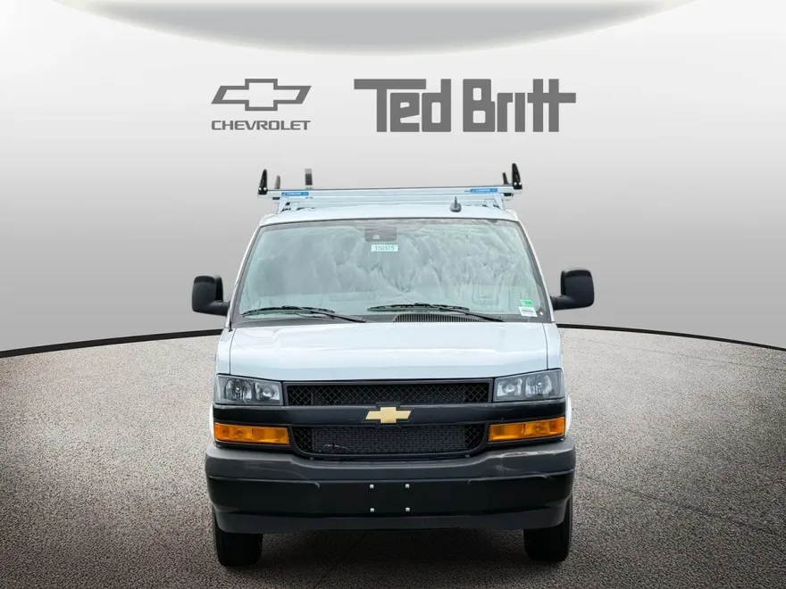 2025 Chevrolet Express Cargo 2500 photo 1