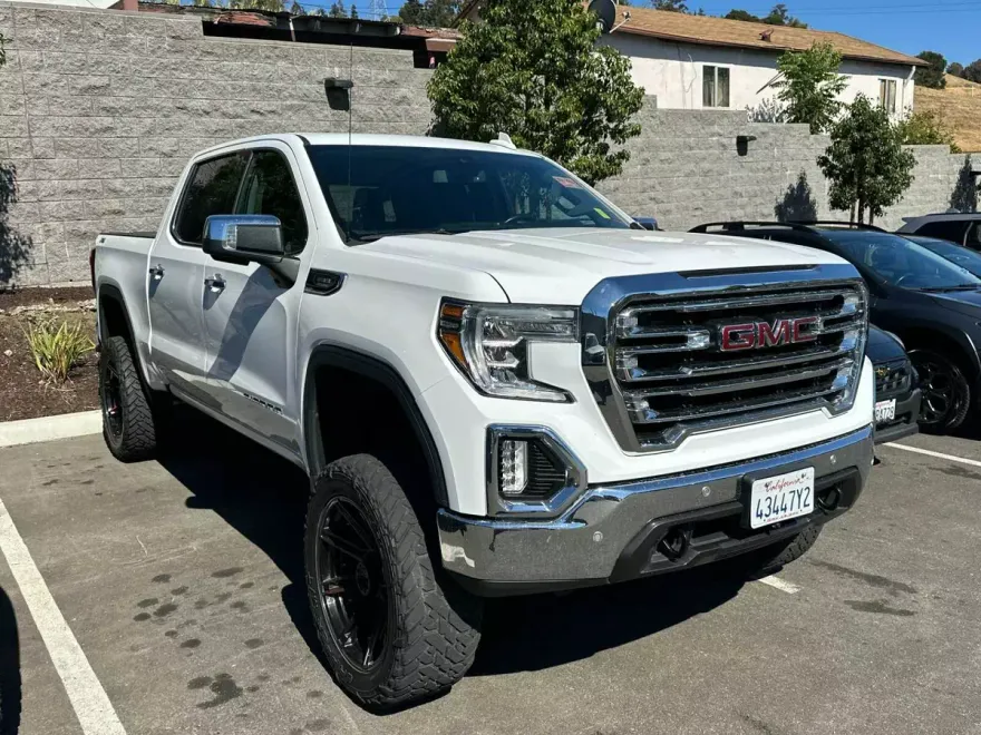 2020 Gmc Sierra 1500 SLT photo 1