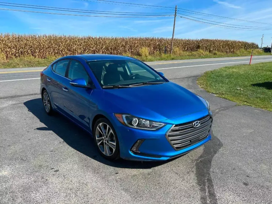 2017 Hyundai Elantra Limited photo 1